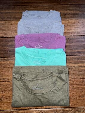 Bundle of Men’s Fresh Clean Tees